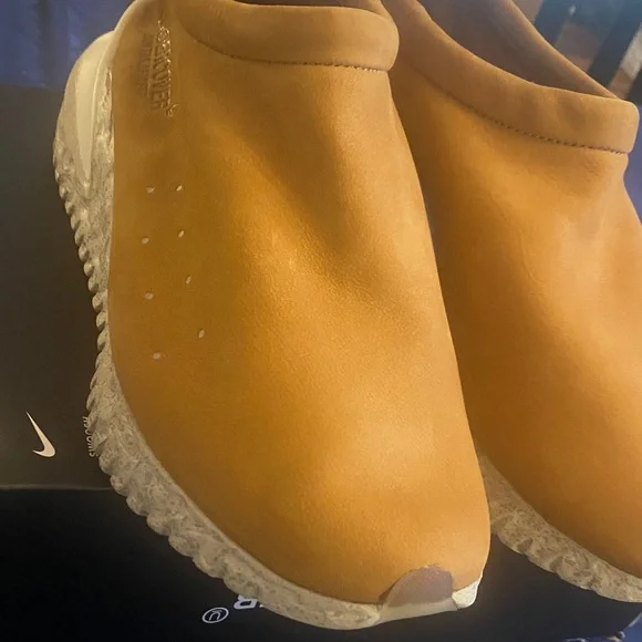 Nike Undercover Slip-On Moccasins - Picture 9 of 12